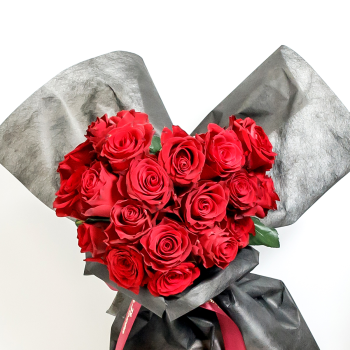 Ανθοδέσμη σε σχήμα Καρδιάς με 21 κόκκινα τριαντάφυλλα  